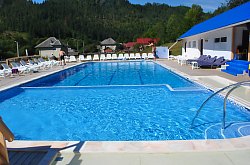 Outdoor swimming pool, Albac , Photo: WR